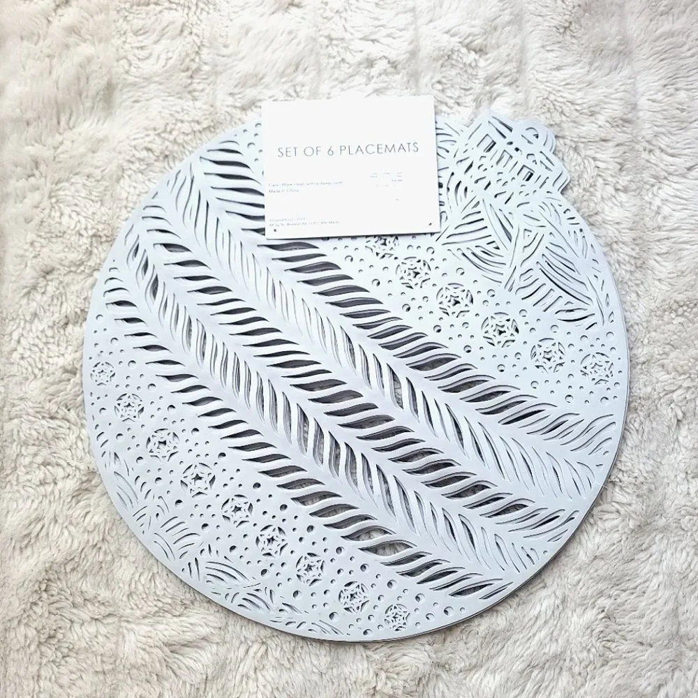 🍒NWT🍒 6 PC CHRISTMAS PLACEMATS SET